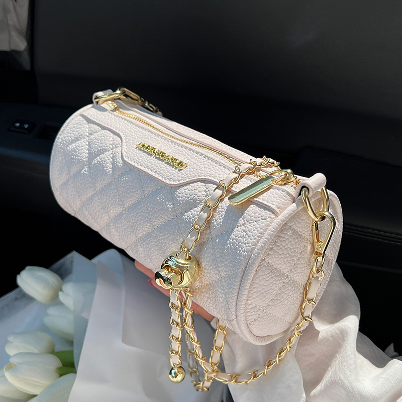 高级质感小包包女包2025新款潮小众设计链条斜挎包爆款女士圆筒包