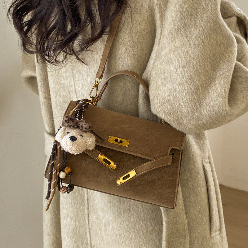 韩系小众手提包包女式2026冬季新款复古通勤单肩包日常百搭斜挎包