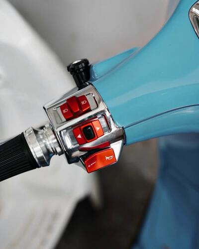 Vespa春天冲刺150/180/GTS300改装台湾apexx铝合金开关盖按钮
