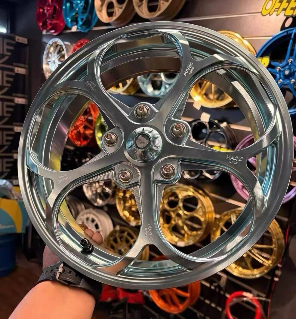 Vespa春天冲刺150/180改装魔法工厂锻造轮毂GTSGTV300/310新轮圈