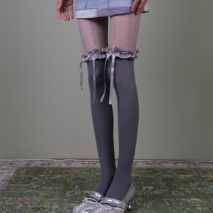 搭配银色鞋 优雅甜美风 子潮袜 灰色蝴蝶结蕾丝过膝袜女 西岭
