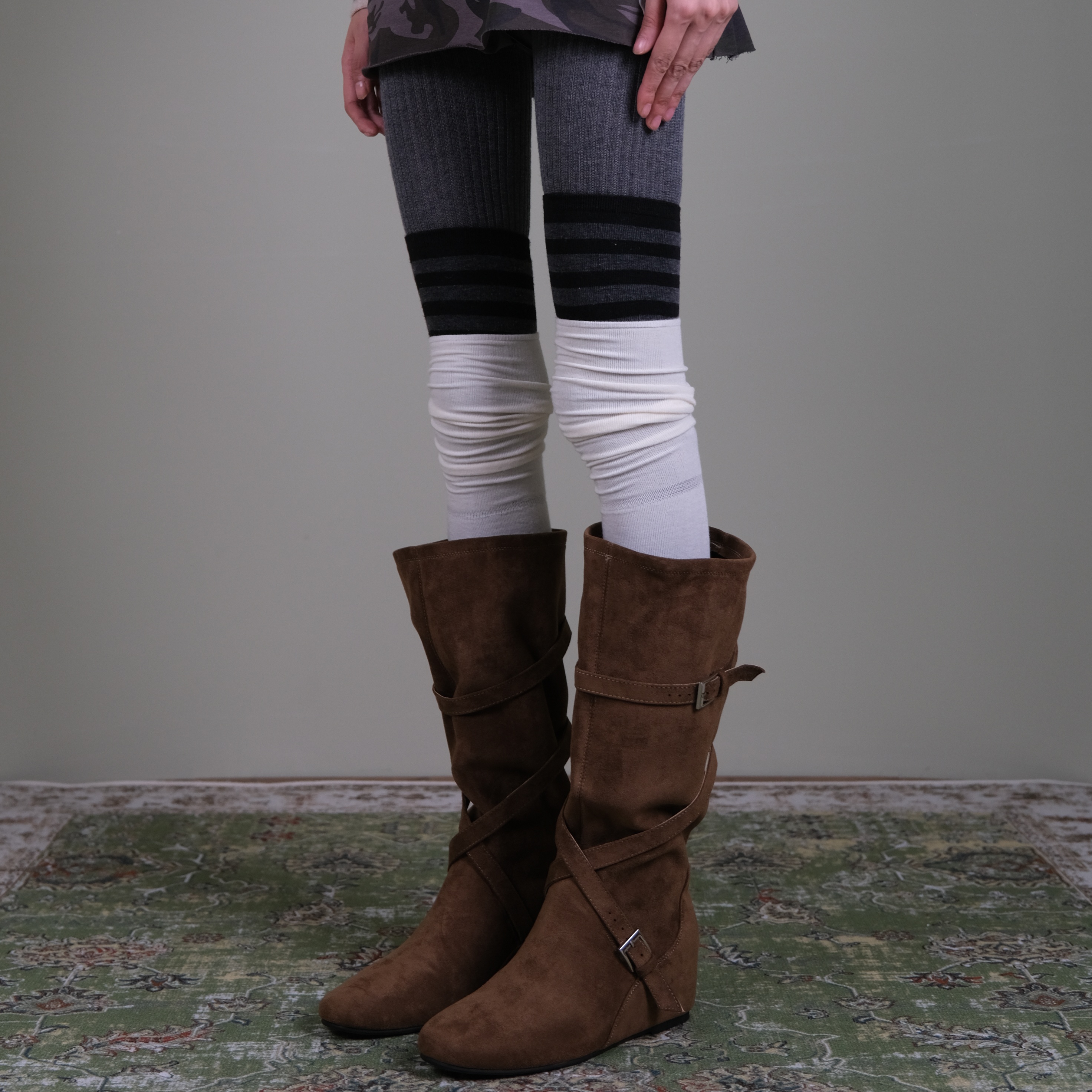 叠穿过膝条纹袜叠羊毛过膝靴袜