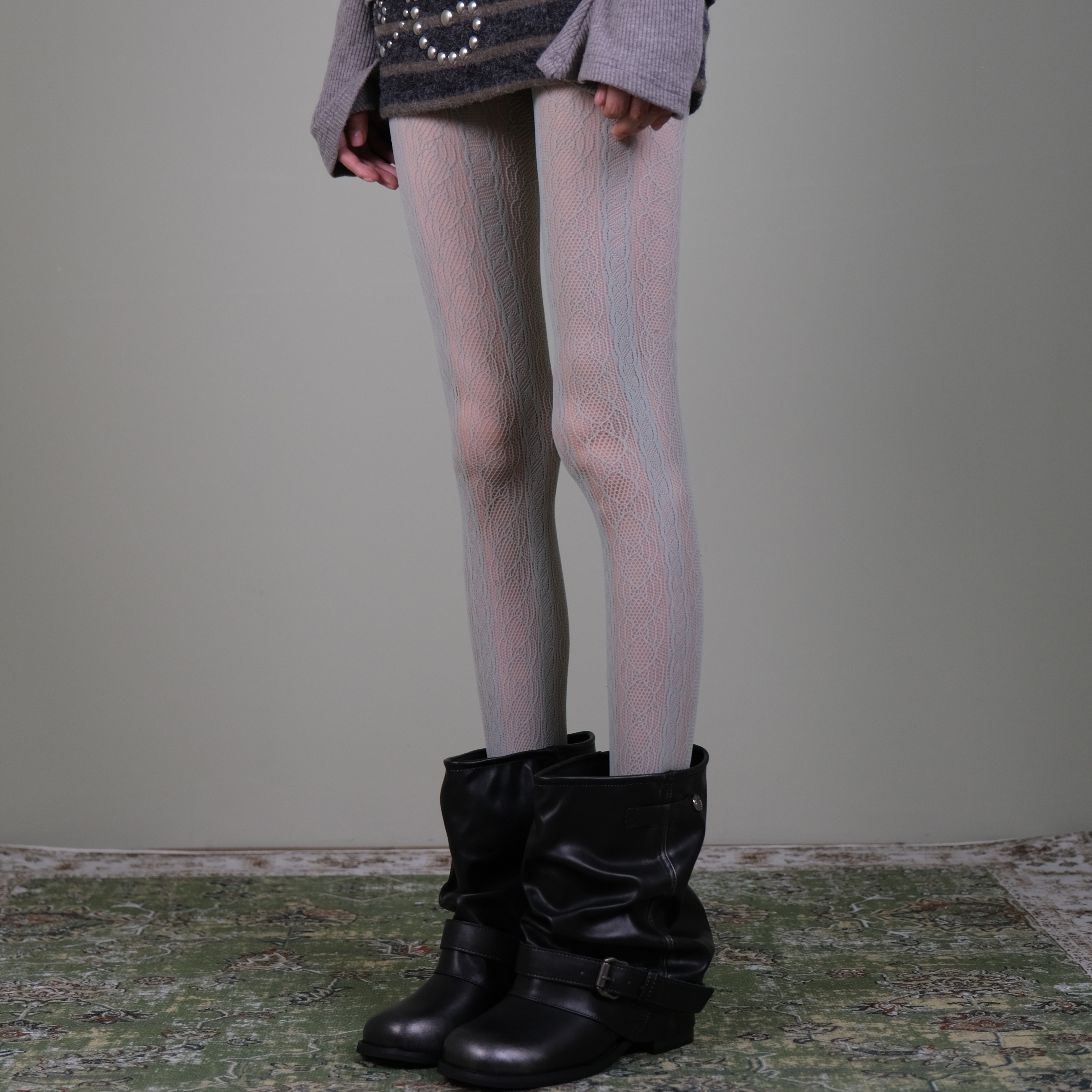 轻亚风穿搭薄荷绿打底裤时髦复古