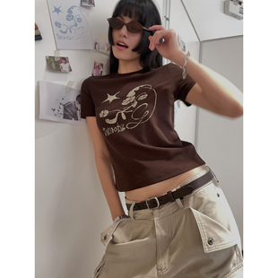 INKNOTS美式复古印花正肩短袖圆领T恤女短款高弹修身小众通勤上衣