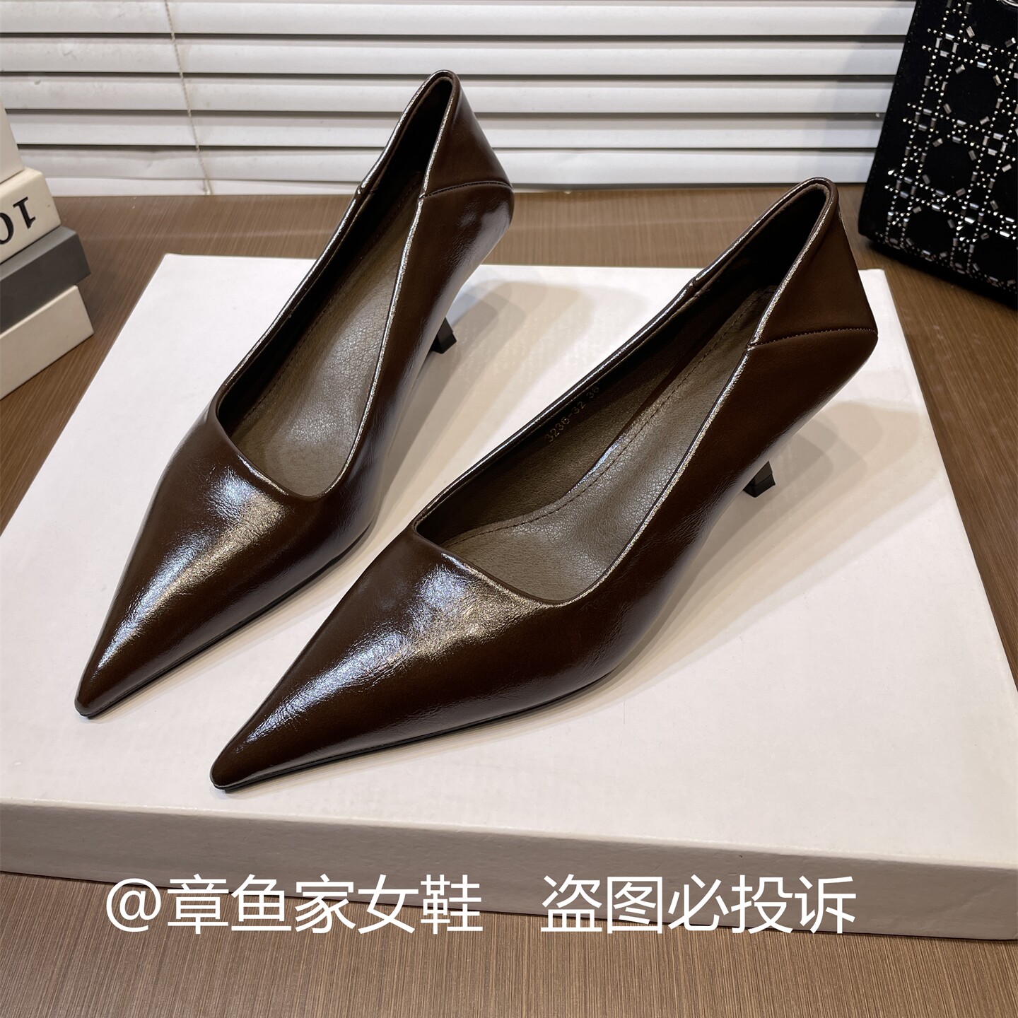 2026年秋季新款气质细跟浅口尖头单鞋女时尚百搭OL通勤性感高跟鞋