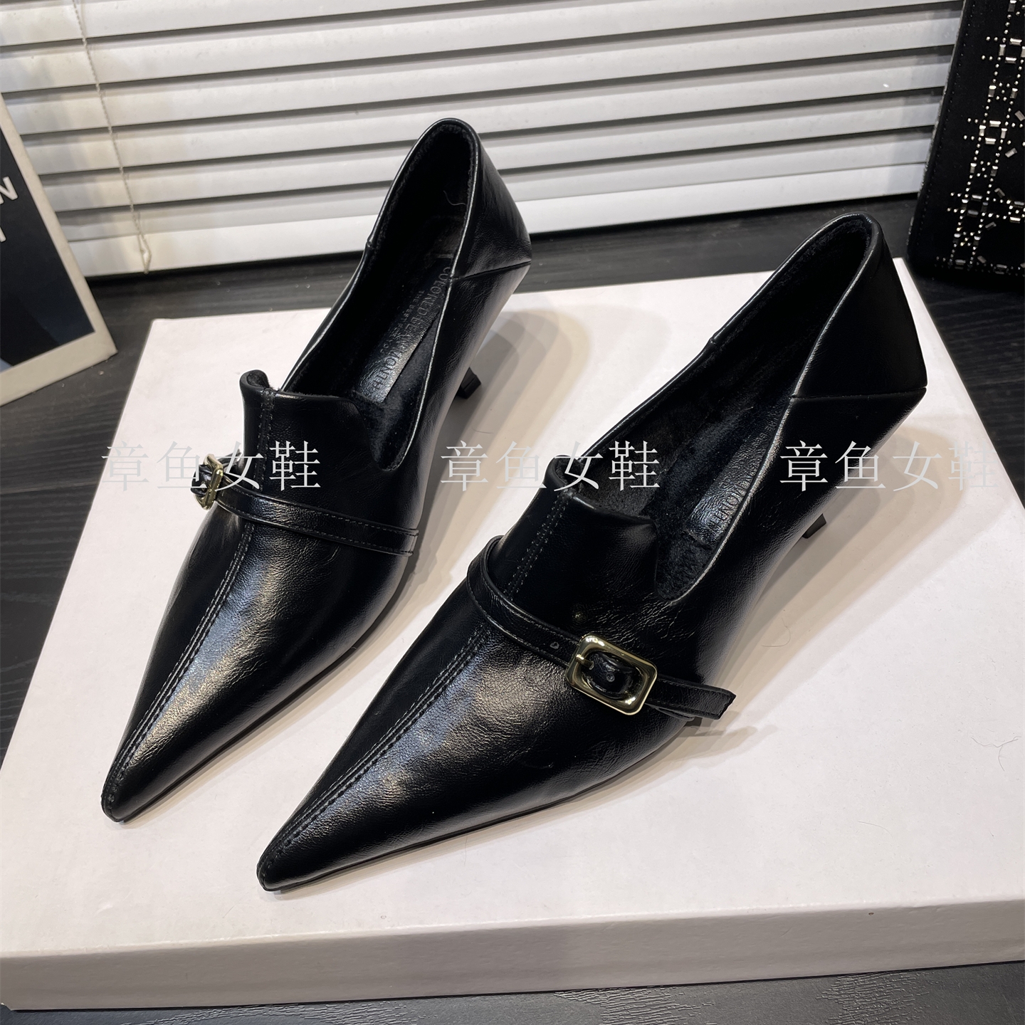 法式气质尖头加绒深口单鞋女细跟