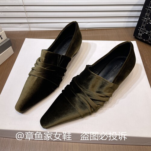 褶皱设计感丝绒深口尖头单鞋