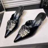 女尖头高跟半拖鞋 高级感小众金属扣一脚蹬懒人包头鞋 法式 2026春季