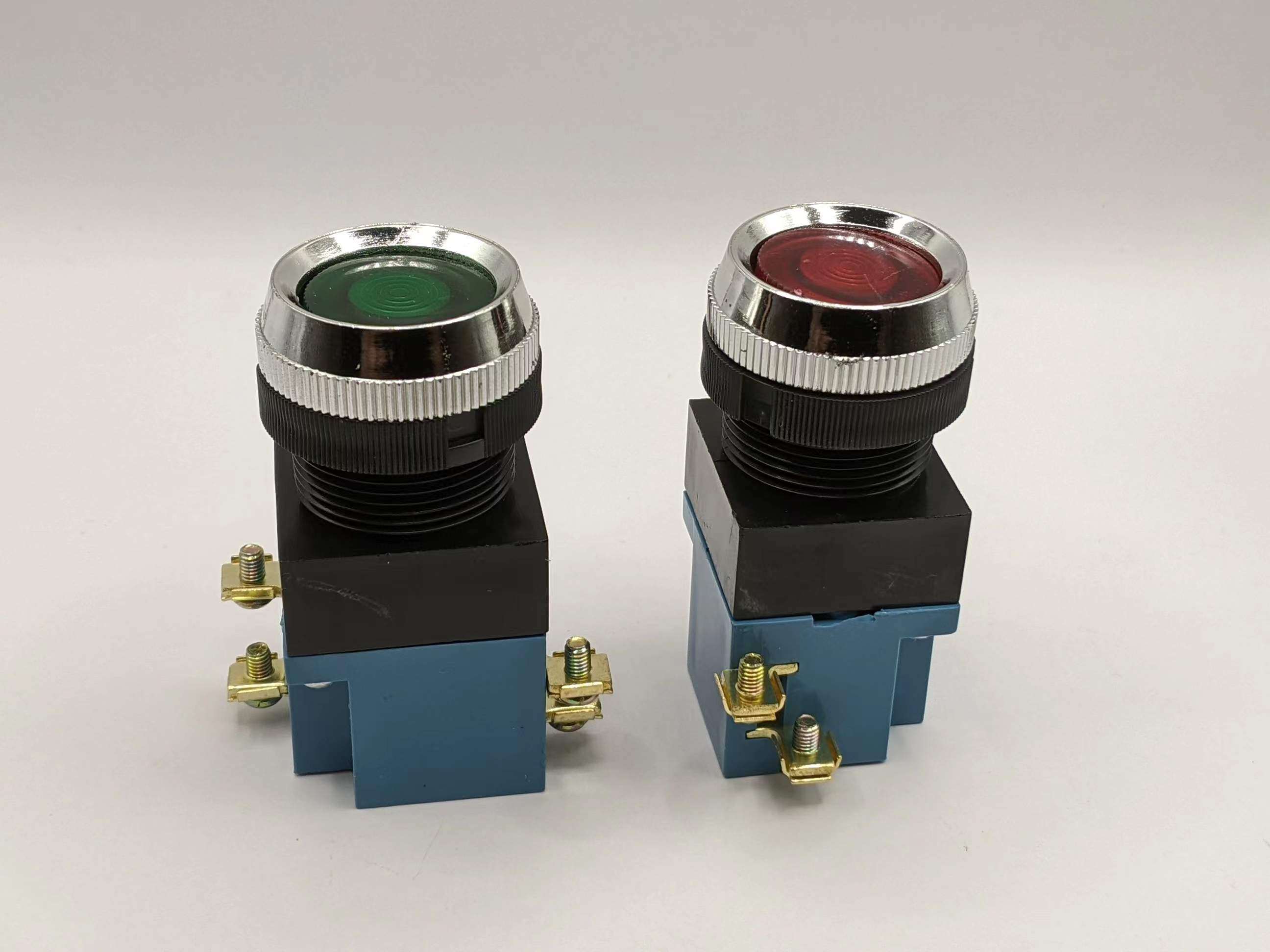 la19-11点动自复位机床数控电源控制按钮开关1开1闭 25mm 10个