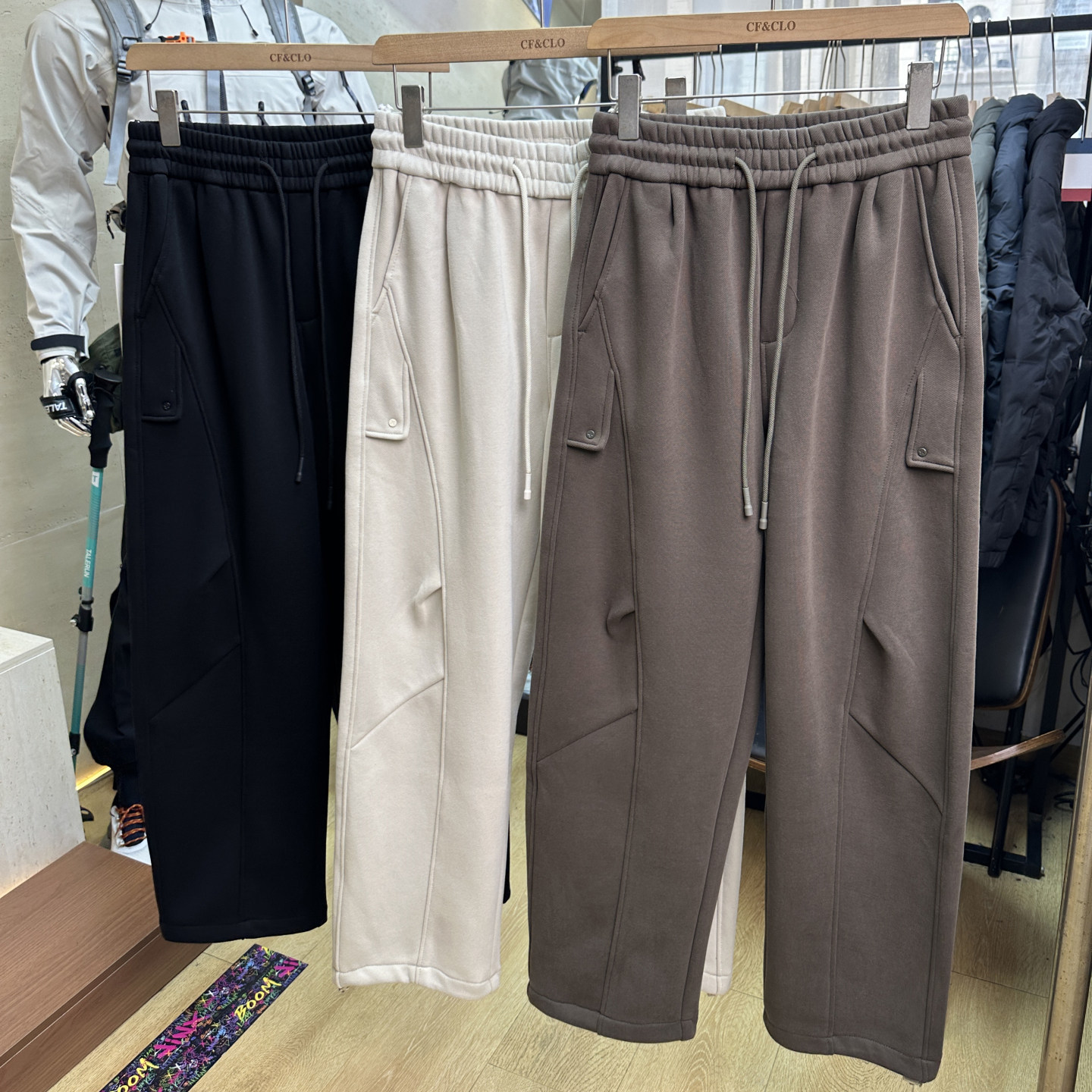 美式高街秋季情侣款双褶设计休闲裤秋冬加绒宽松直筒百搭弯刀卫裤,男装,休闲裤,淘宝优惠券,粉丝福利购,淘宝优惠卷