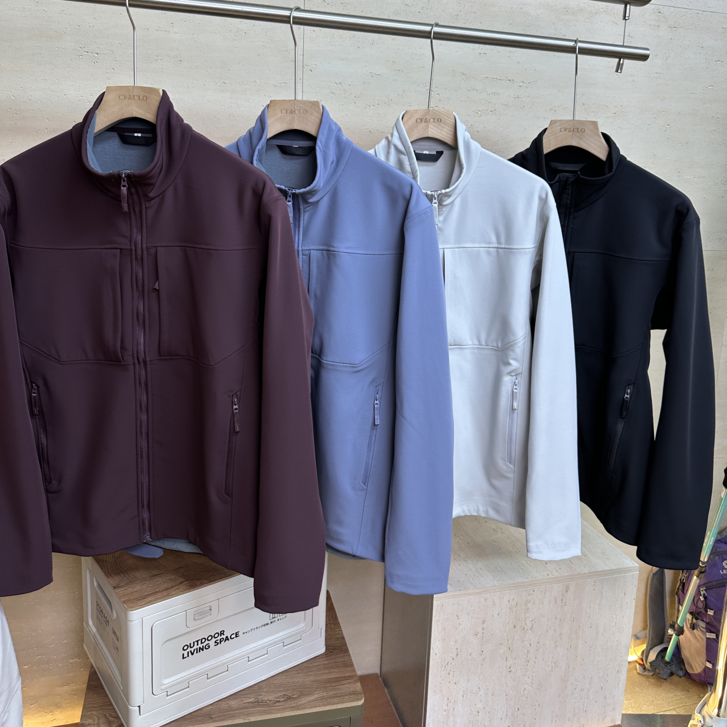 压胶防风防水立领软壳冲锋衣男