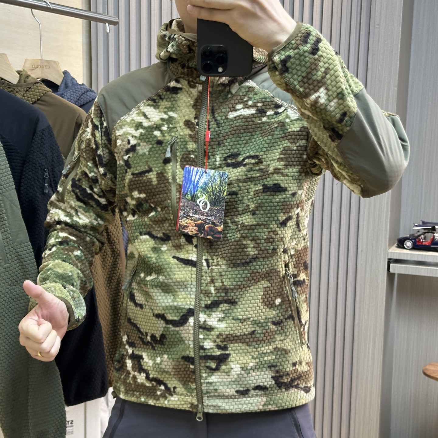 军迷战术蜂窝颗粒暖绒户外秋冬功能性轻量保暖中间层冲锋连帽外套
