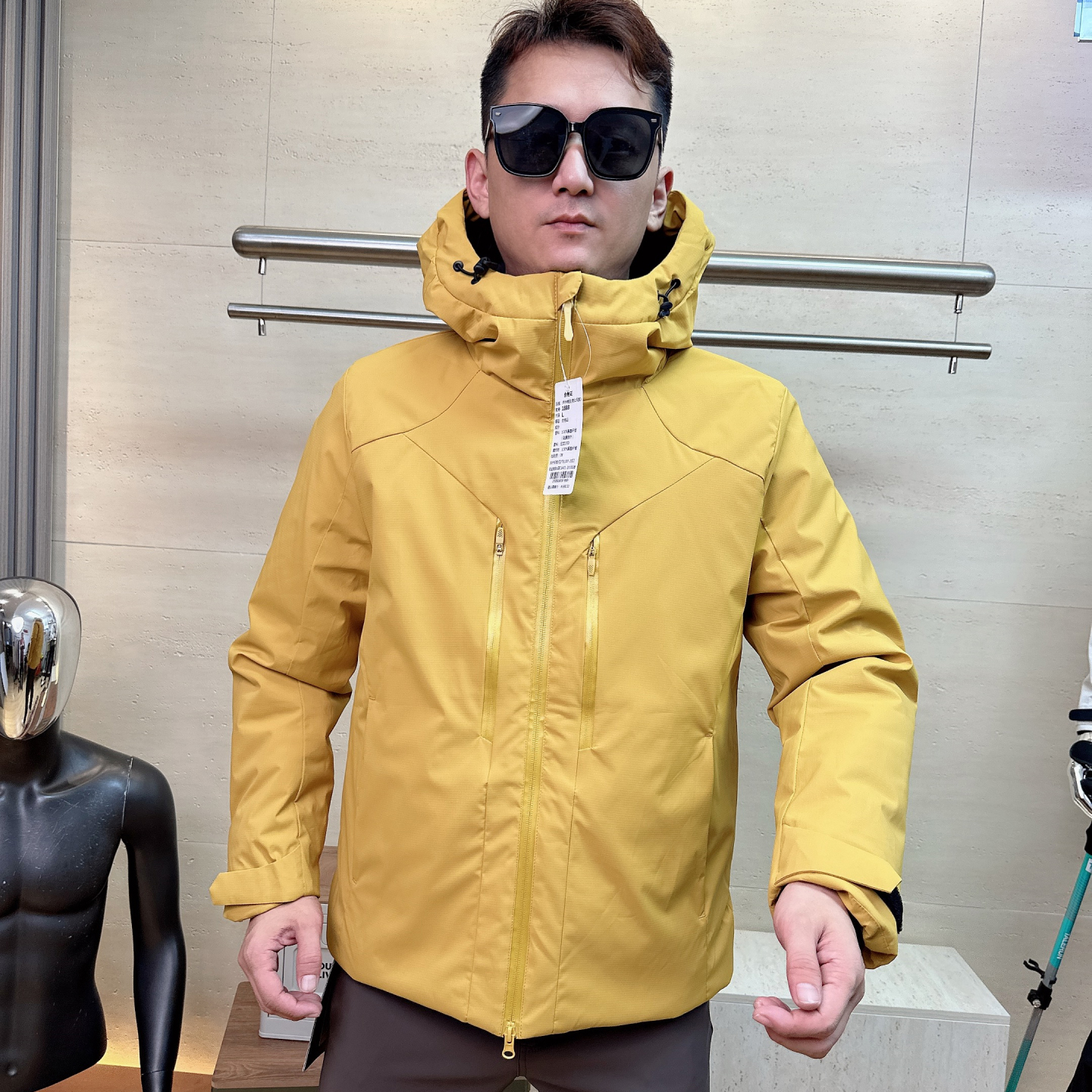 轻量化防水保暖冲锋棉衣连帽棉服