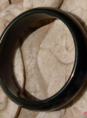 天然新疆和田玉籽料玉手镯子