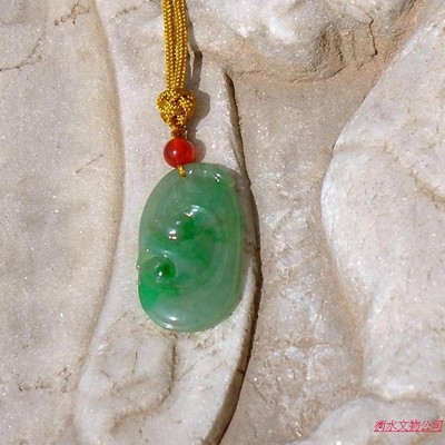 天然A货缅甸老坑翡翠吊坠挂件