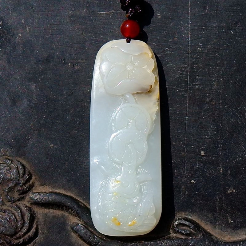 玉=雪0177天然新疆和田玉羊脂玉籽料荷叶鱼连年有余吊坠手工雕刻