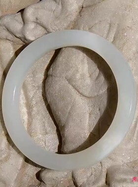 天然新疆和田玉籽料玉手镯子