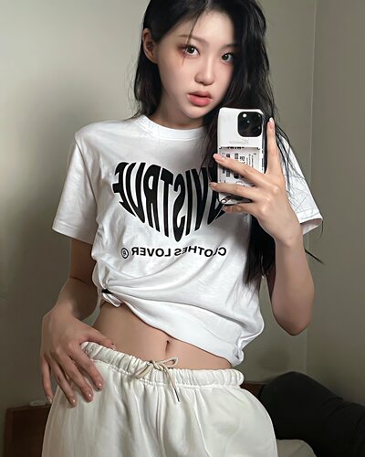 韩国love爱心形状英文甜酷风短袖