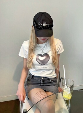 [REコンテナ] 韩版小众设计y2k风辣妹爱心印花三色修身短袖T恤