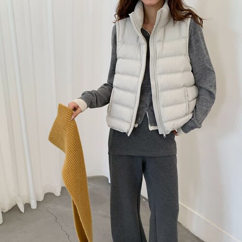 秋新款女95白鸭绒立领马甲排骨款