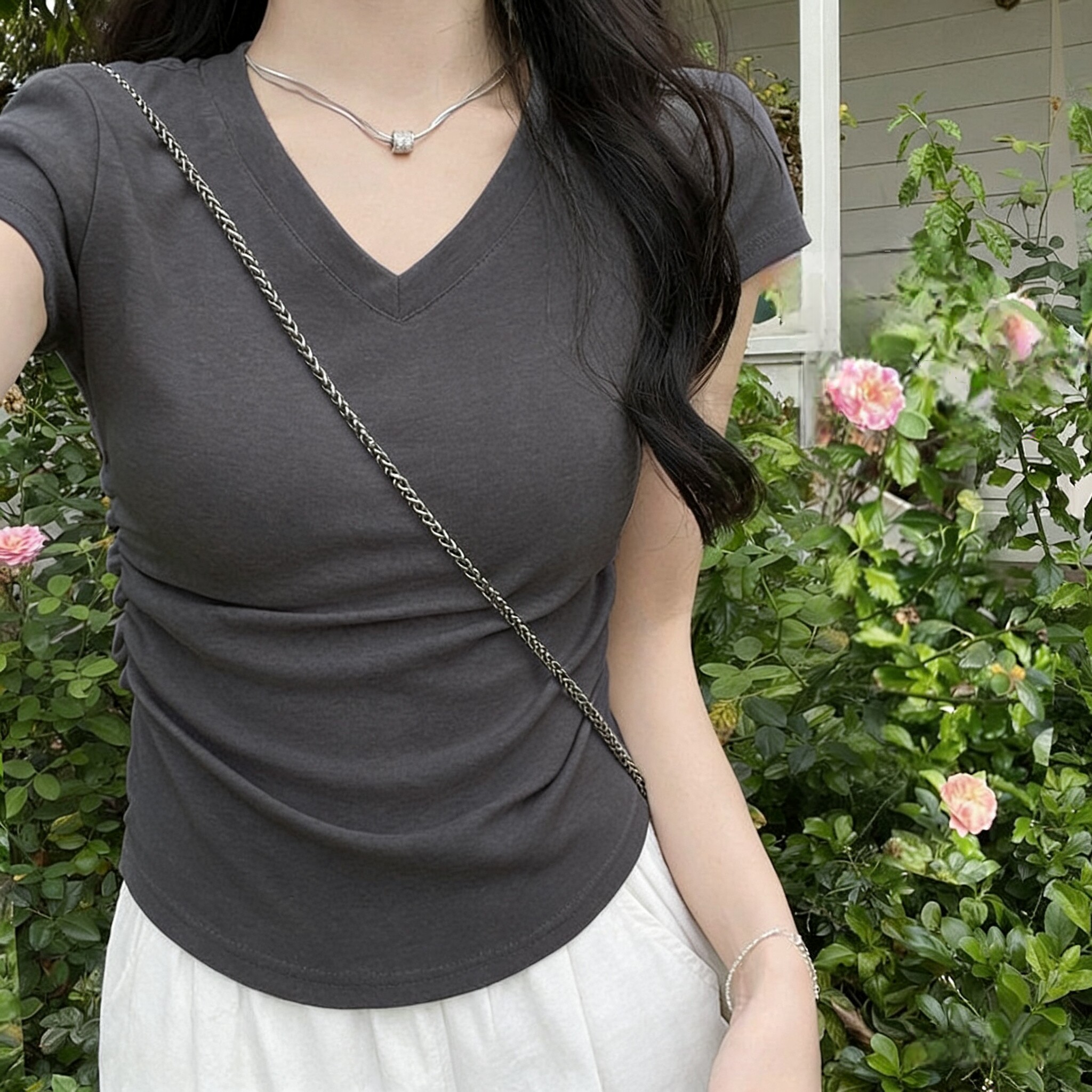 纯棉正肩V领短袖t恤女2026夏季新款小个子修身显瘦设计感短款上衣