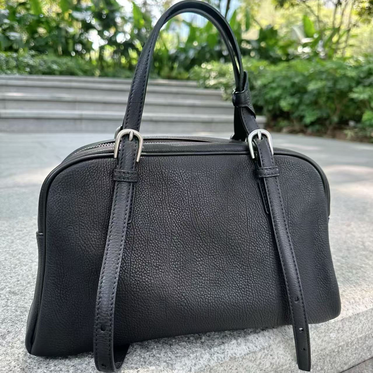 植鞣悠悠保龄球包女高级感通勤包