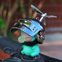 小黄鸭车载摆件电瓶车头盔电动摩托车自行车挂件汽车小配件装饰品
