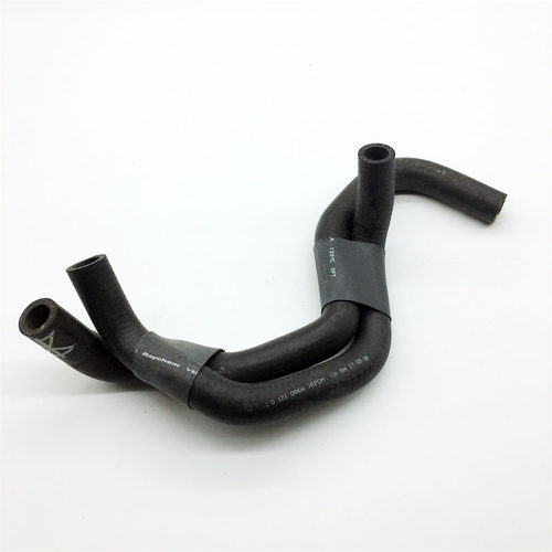 宝来原装机油散热器水管