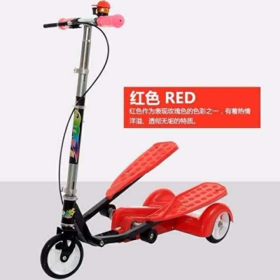 脚踩儿童脚踏车滑板车 蛙式摇摆车双翼脚踏车三轮车双踏板车童车