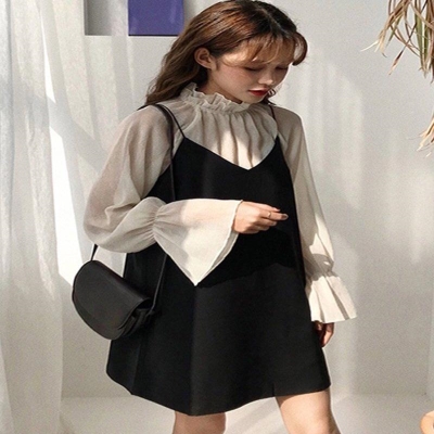 春夏季学生韩版时尚休闲套装女褶皱衬衫上衣，v领吊带连衣裙两件