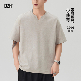 男士小v领简约老钱风短袖男款夏季美式复古t恤2026年新款男装上衣