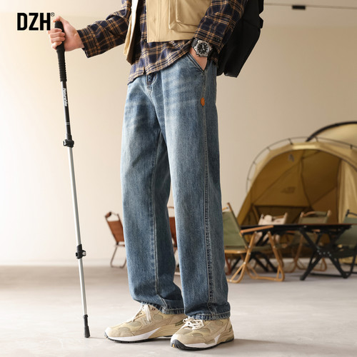 休闲直筒牛仔裤潮牌休闲裤简约