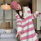 多巴胺甜妹娃娃领粉色条纹卫衣连衣裙女春秋2025新款超火好看长裙，女装连衣裙，2C066
