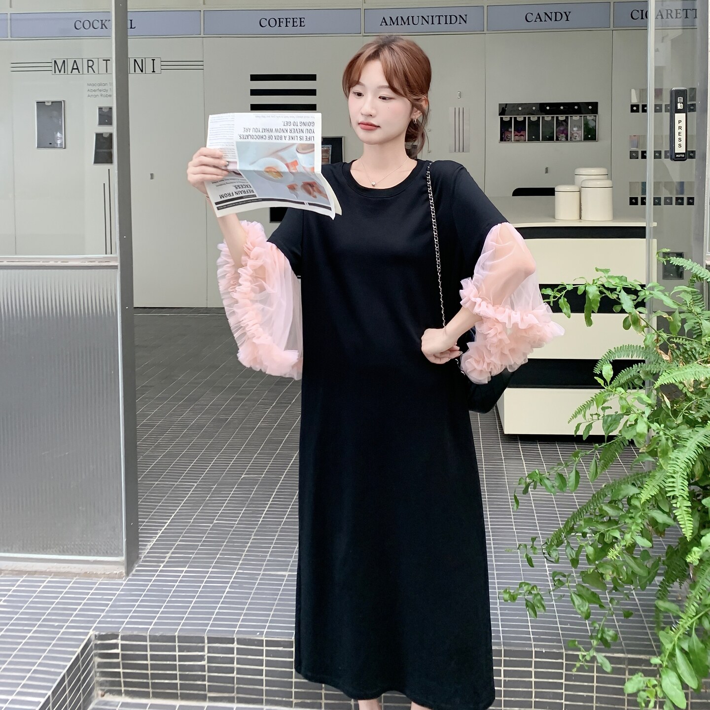 气质复古淡人时髦撞色网纱拼接连衣裙女2025夏季黑色高级感连衣裙,女装连衣裙,2C066