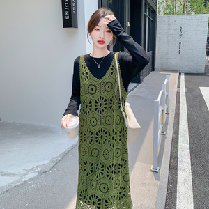 绿色镂空罩衫连衣裙两件套女春秋2025新款超火绝美巨好看韩系减龄图片