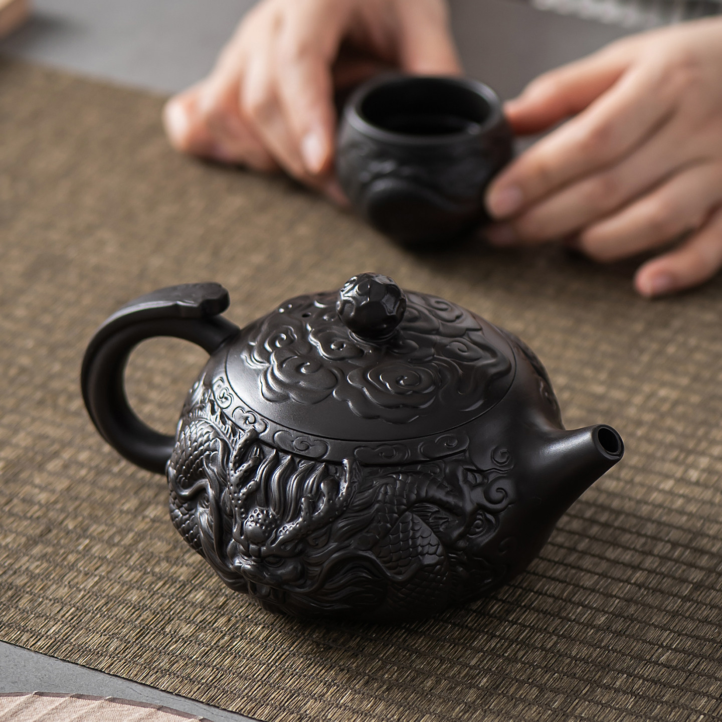 紫砂茶壶手工浮雕腾龙大容量泡茶壶球孔过滤单壶原矿老紫泥西施壶