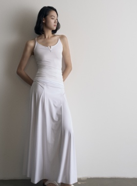 PIECE MIND氛围感腰部堆褶超大裙摆针织半裙