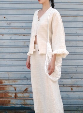 PIECE MIND米色无领宽松度假长款流苏套装