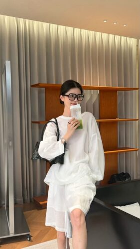 D韩系松弛慵懒极简老钱风百搭显瘦休闲圆领长袖五分裤套装