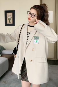 米白色休闲西装外套女2025年春季新款设计感独特超好看小西服上衣图片