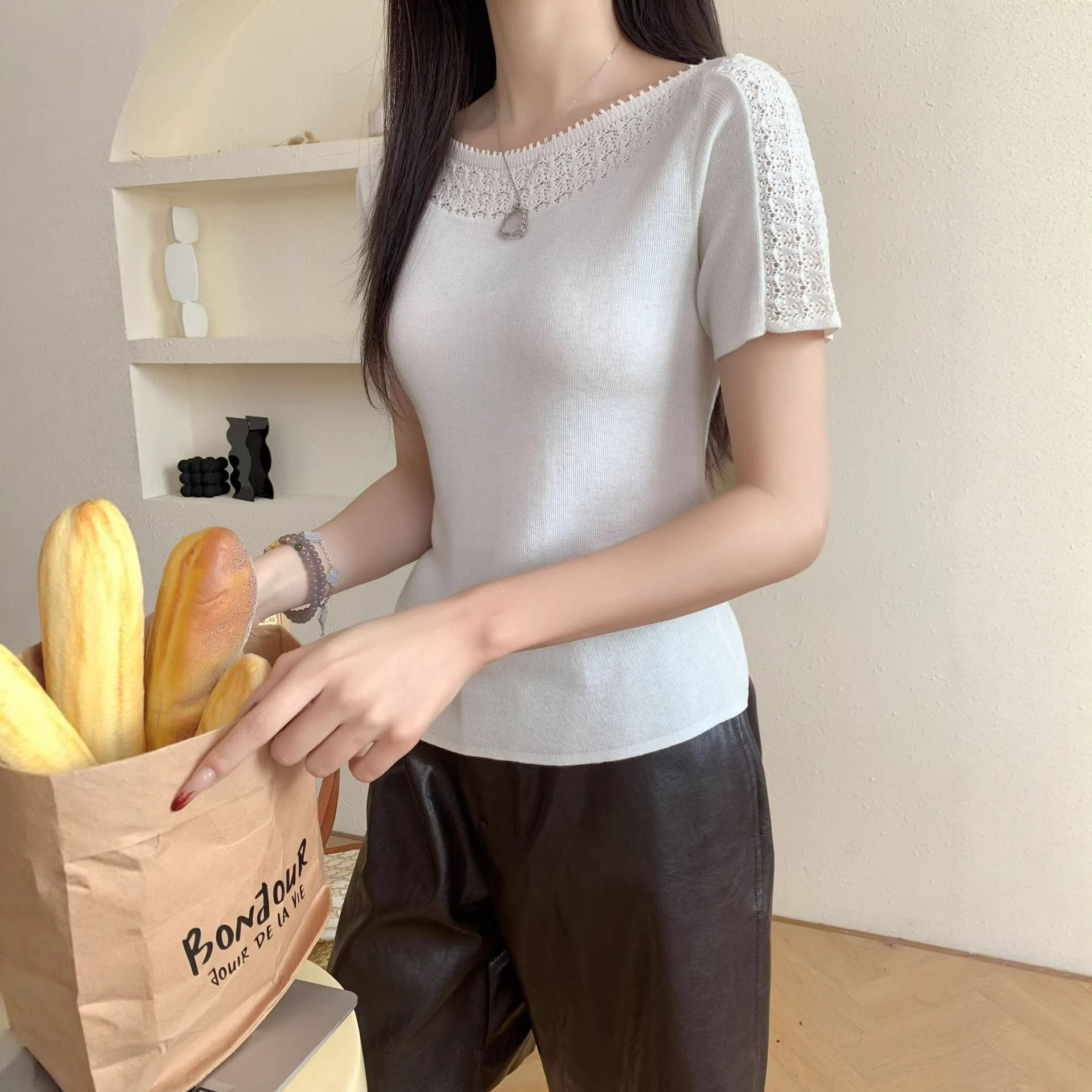 桑蚕丝亚麻夏季薄款针织衫短袖t恤女圆领修身镂空钩花文艺轻奢风