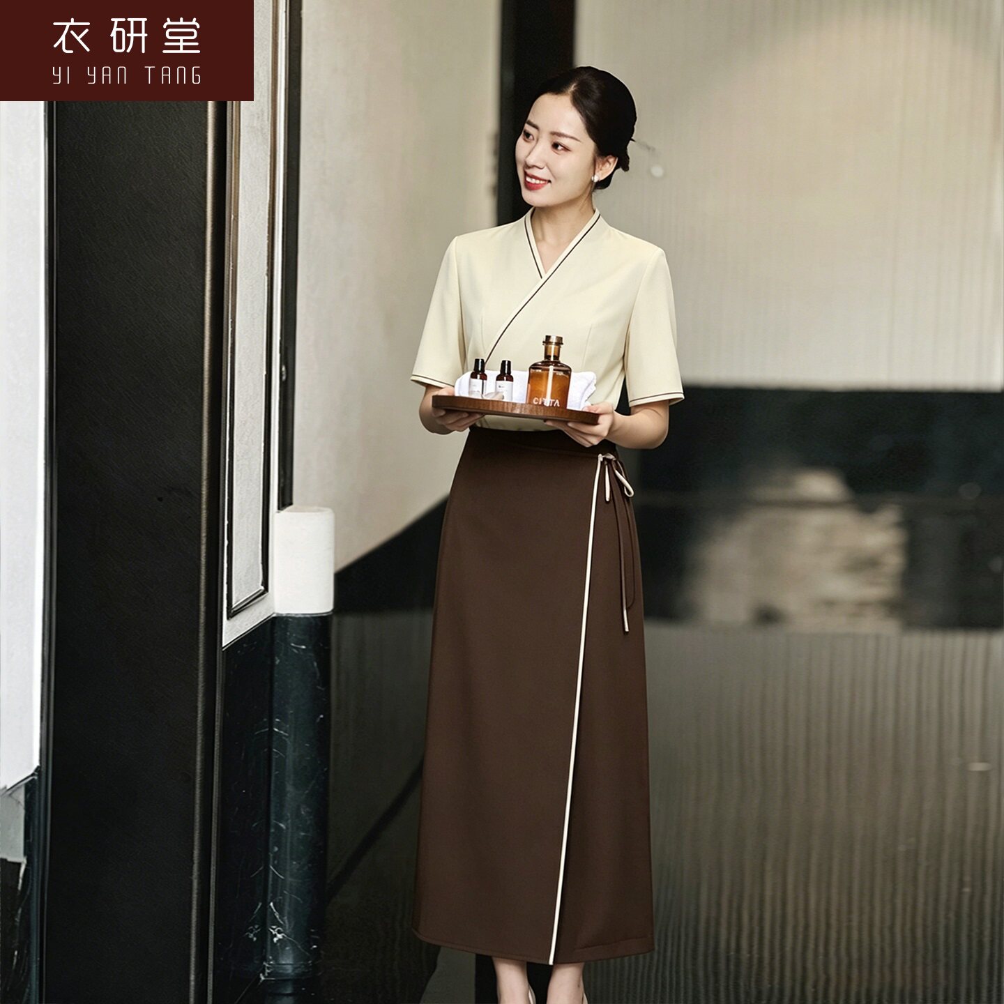 衣研堂夏季高端美容师工作服女图片