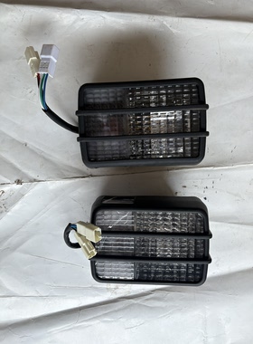 丰田叉车7FD25/30 前大灯12V 7F老款大灯总成五线