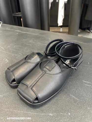 夏季气质黑色时尚羊皮革凉鞋odbo