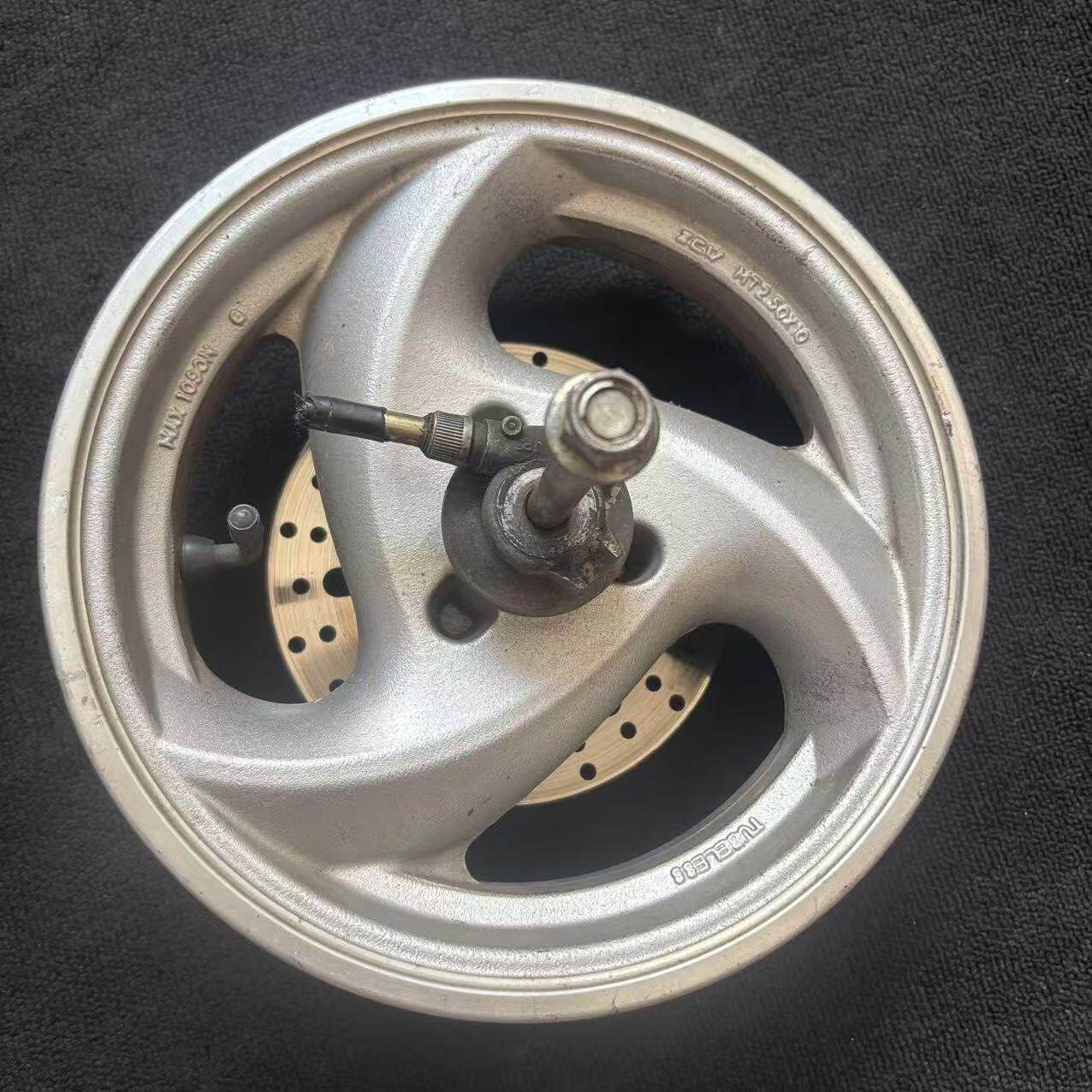 适用踏板车豪爵悦星125后轮毂HJ125T-9A-9C-9D前后铝合金轮毂钢圈