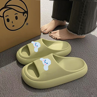 拖鞋家居新款女款2025新款时尚卡通防滑耐磨适合居家浴室厚底拖鞋