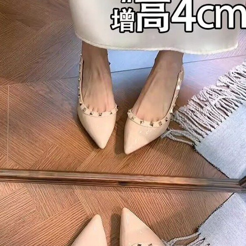 铆钉绝美侧空凉鞋新款漆皮4CM平底外穿尖头女增高2025单鞋春夏秋