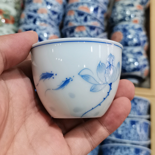 手绘青花山水陶瓷功夫茶具客杯高档品茗杯单杯中式小容量茶杯茶盏