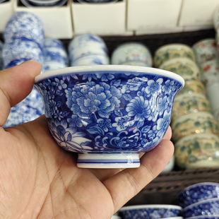 高档青花瓷压手杯景德镇陶瓷功夫茶具茶杯单杯主人杯男女专用茶碗