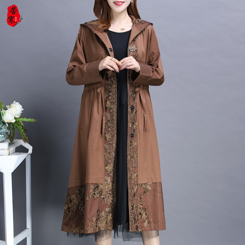 中老年女装妈妈装长袖刺绣外套阔太太气质中长款洋气风衣40-50岁